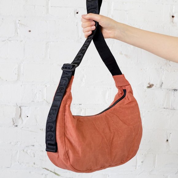 BAGGU Handbags - NWT Baggu Nylon Medium Crescent Bag in Rhubarb